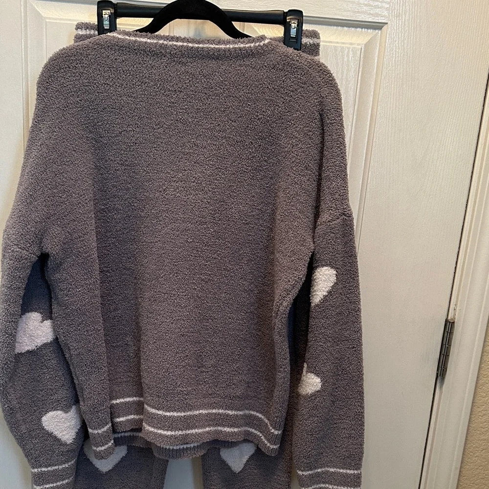 POL Gray and White Heart Lounge set Pants Size M, Top size L - Picture 4 of 8